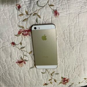 Apple iPhone in Gold and White
